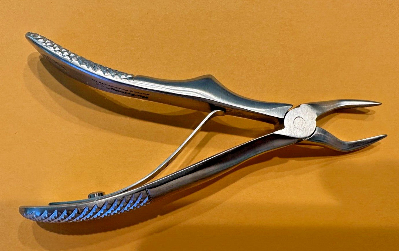 HU-FRIEDY FX7C  7C European Pedo Forceps