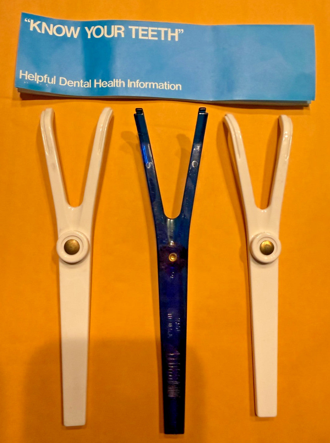 FlossAid  Set of 3 Floss-Aid Dental Floss Holder WISDOM USA