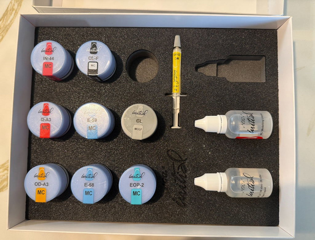 GC INITIAL MC ENTRANCE KIT Paste Opaque 153 gr.